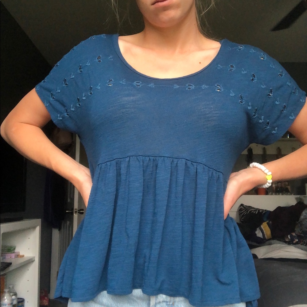American Eagle top